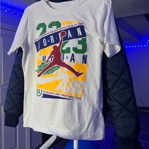 Nike 2023 glow in the dark kids medium t-shirt